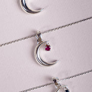 Collar Luna Rubí