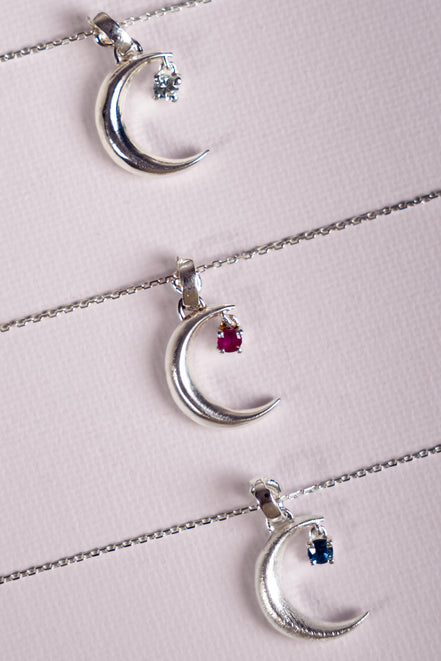Collar Luna Rubí