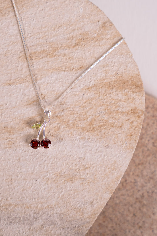 Collar Cerezas de Granate