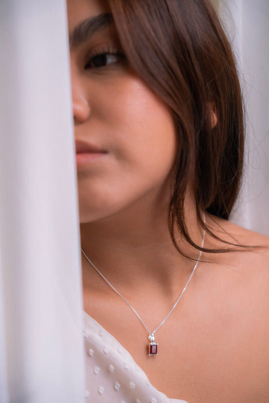 Collar Elia Granate