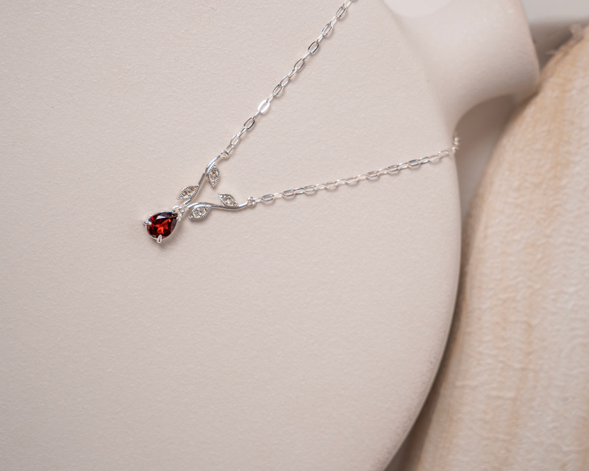 Collar Tulipán Granate