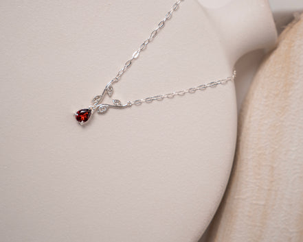 Collar Tulipán Granate