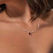 Collar Tulipán Granate