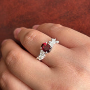Anillo Tulipán Granate